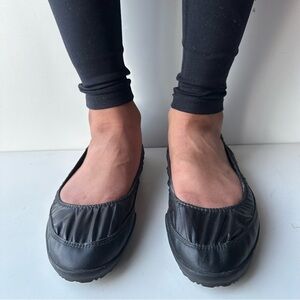 Nike Coral Mesh Ballet Flats Black/Solar Red – Women’s Size 8 [429888-004]